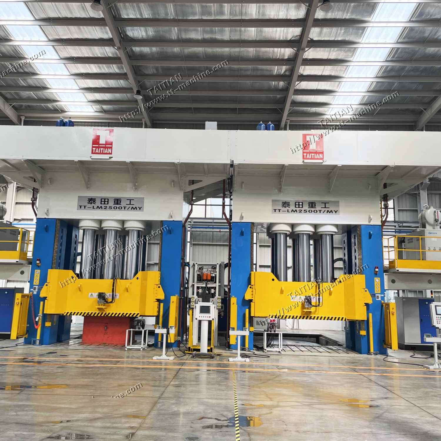 2500T RTM Membentuk Press Hidrolik Dengan Standar CE